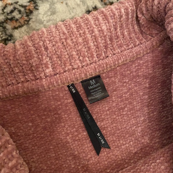 Blush pink sweater. Size medium. - Picture 4 of 6